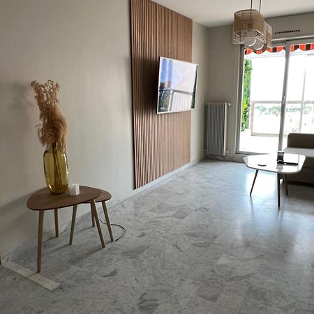 Superbe Appartement Vue Sur Mer Niza Exterior foto