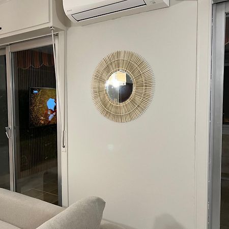 Superbe Appartement Vue Sur Mer Niza Exterior foto